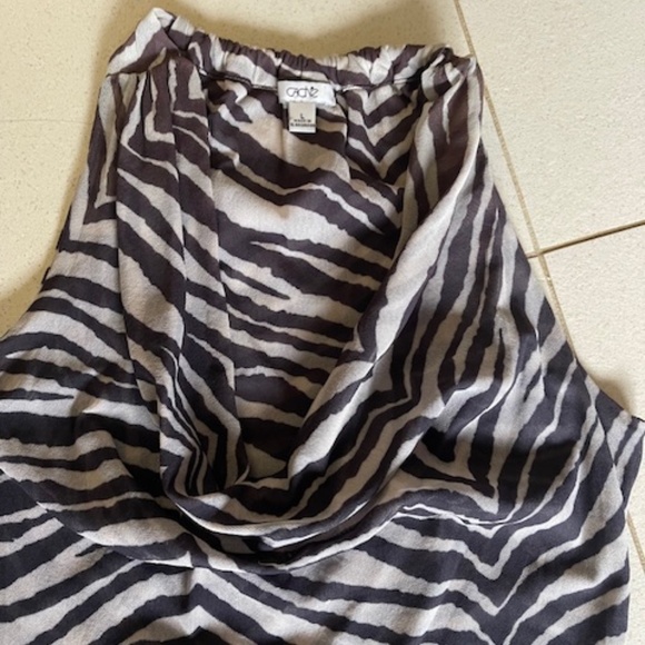 Cache Top  L - Picture 3 of 5